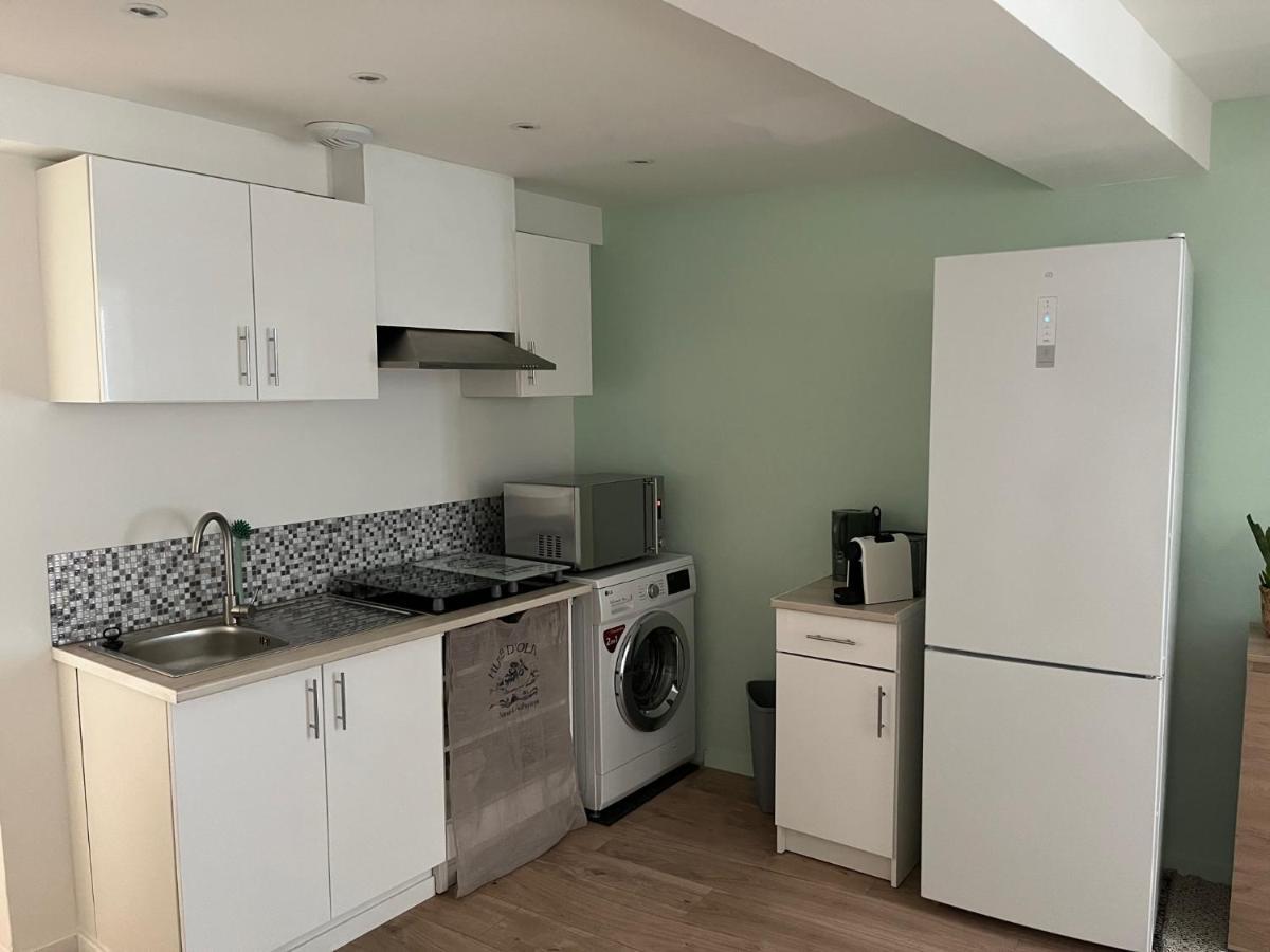 Studio 30m2 Rue piétonne Coeur de Hyères Esterno foto